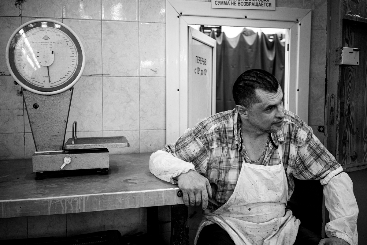 rabotailyburlakov.jpg